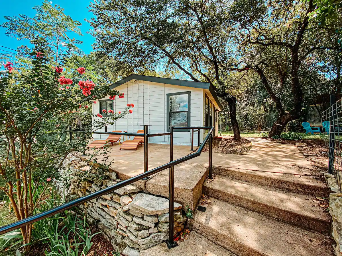 Cozy Cottage Near Lake Travis