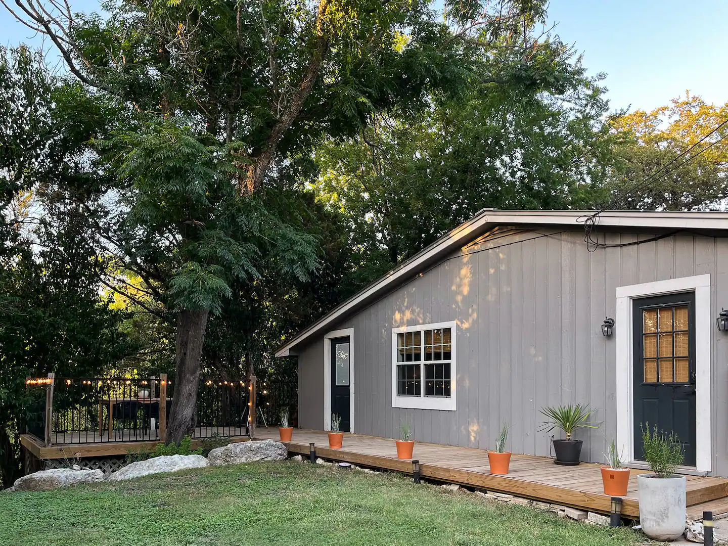 Peaceful Hill Country Cabin